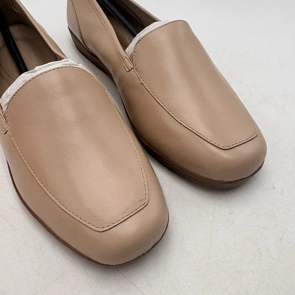 Easy Spirit DeVitt Loafers Women's 9.5M Light Natural Comfort Shoes New